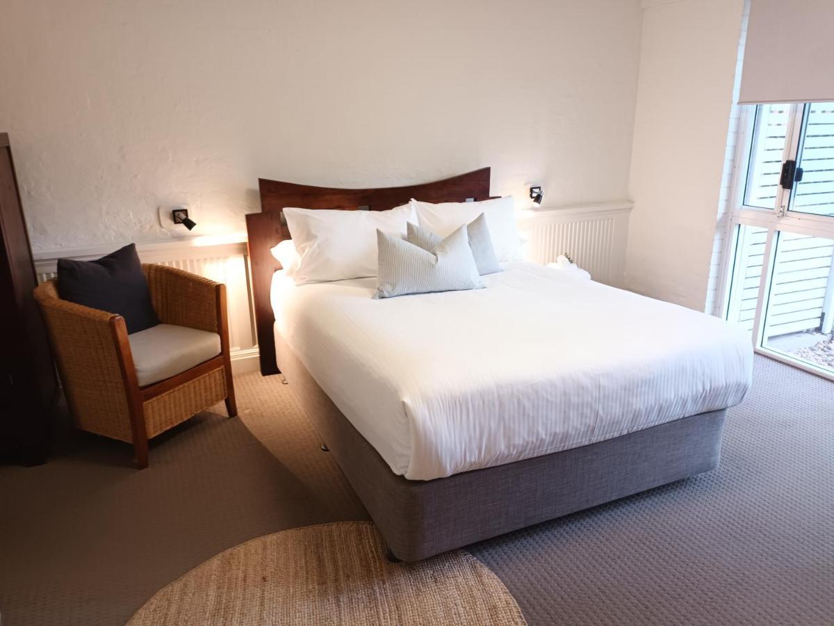Bay Breeze Boutique Accommodation Batemans Bay Buitenkant foto