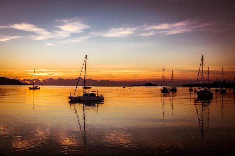 Bay Breeze Boutique Accommodation Batemans Bay Buitenkant foto