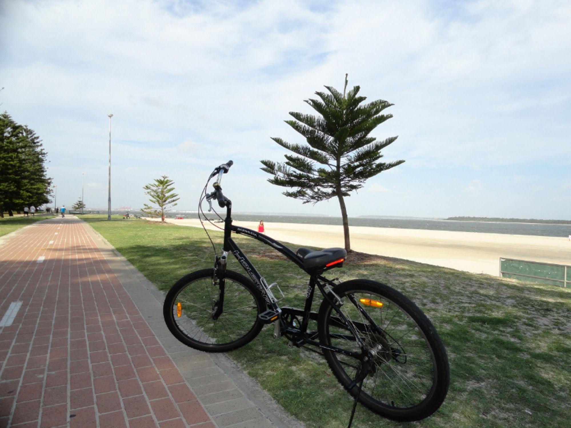 Bay Breeze Boutique Accommodation Batemans Bay Buitenkant foto